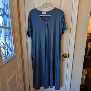 Dwell + slumber maternity nursing kaftan dress